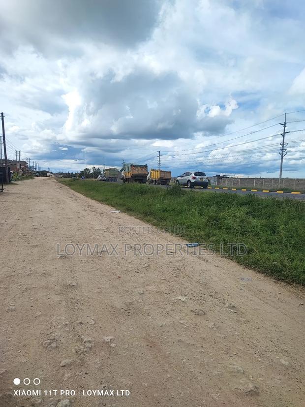Commercial 50/100 Plot Touching Tarmac in Kitengela Kimalat