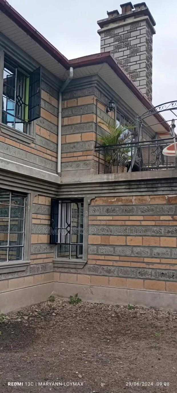 6bdrm Maisonette in Safaricom One, Kitengela for sale