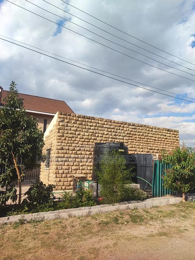 4bdrm Maisonette in Safaricom Two, Kitengela for sale
