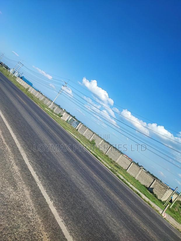 6 Acres on Tarmac Also Touching Kisaju Prayer Centre Road.