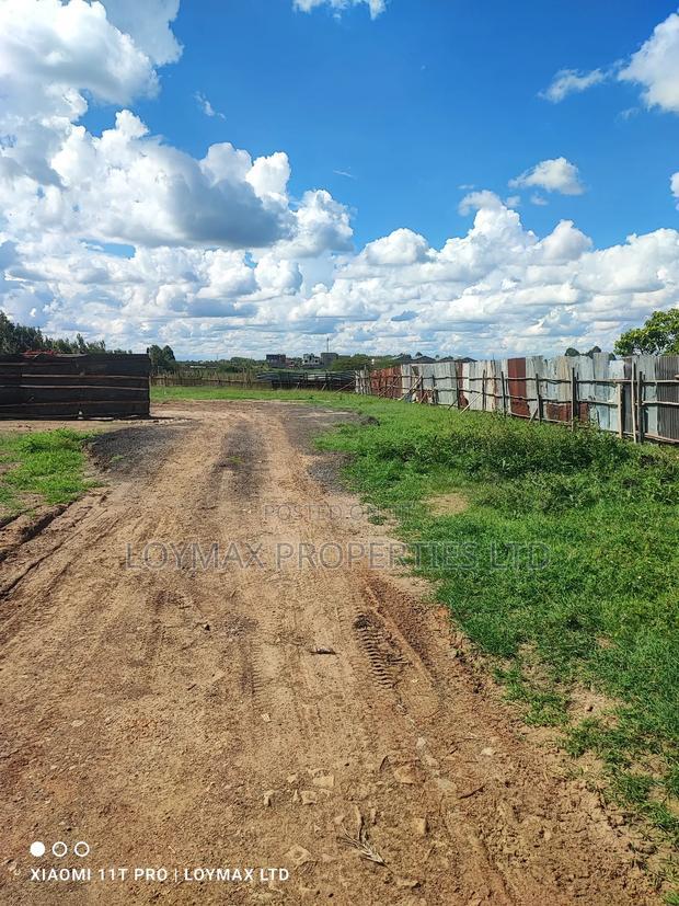 10 Acres Tarmac Tarmac in Ruiru Town Kwa Michael