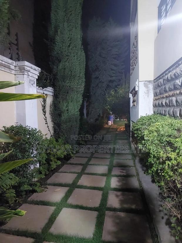 6bdrm Maisonette in Chuna Estate, Kitengela for sale