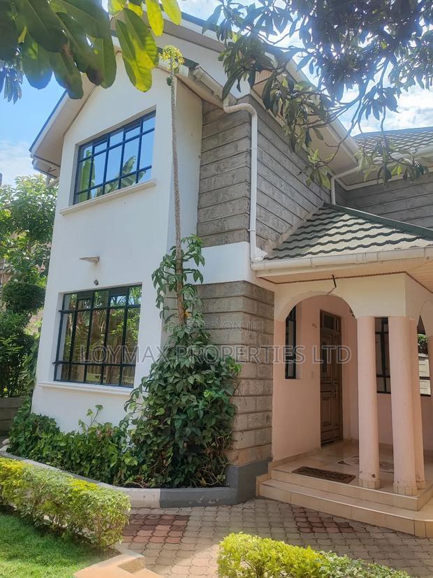 3bdrm Maisonette in Clay City Estate for sale