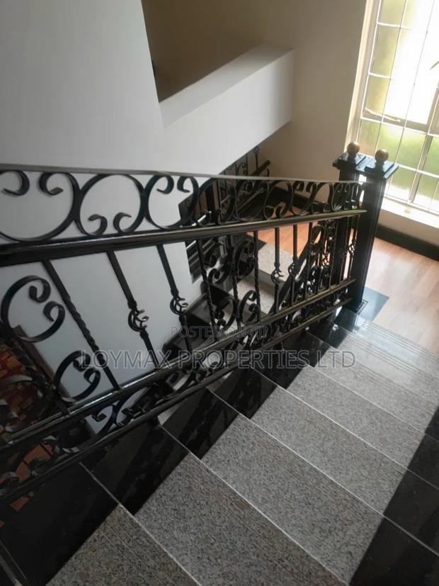 3bdrm Maisonette in Clay City Estate for sale