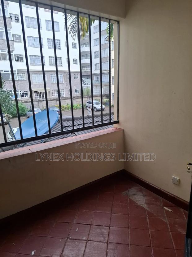 3bdrm Apartment With Sq in Valley Arcade for Rent