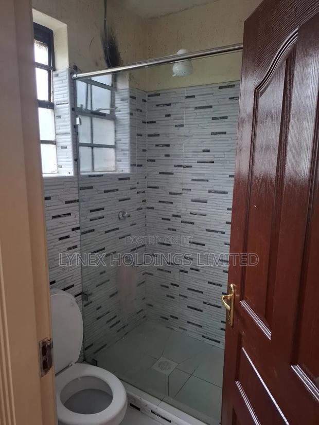 3bdrm Apartment With Sq in Valley Arcade for Rent