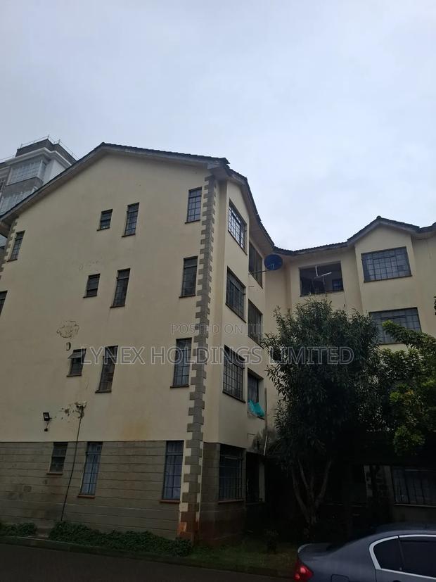 3bdrm Apartment With Sq in Valley Arcade for Rent