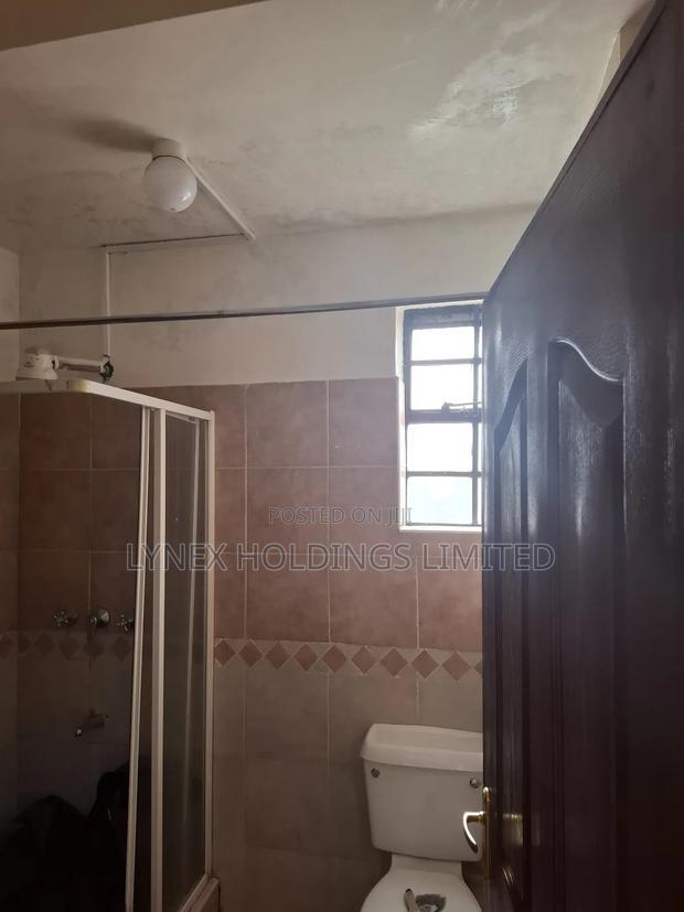 3bdrm Apartment With Sq in Valley Arcade for Rent