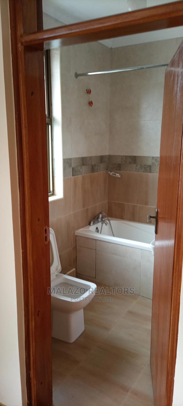 5bdrm Townhouse/Terrace in Henrik Villas, Valley Arcade for Sale