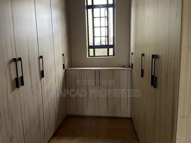 6bdrm Maisonette in Yukos, Kitengela for rent