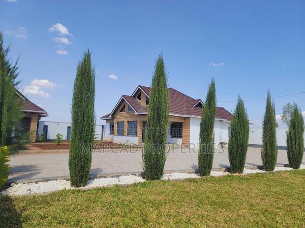 3bdrm Bungalow in Kisaju, Kitengela for sale