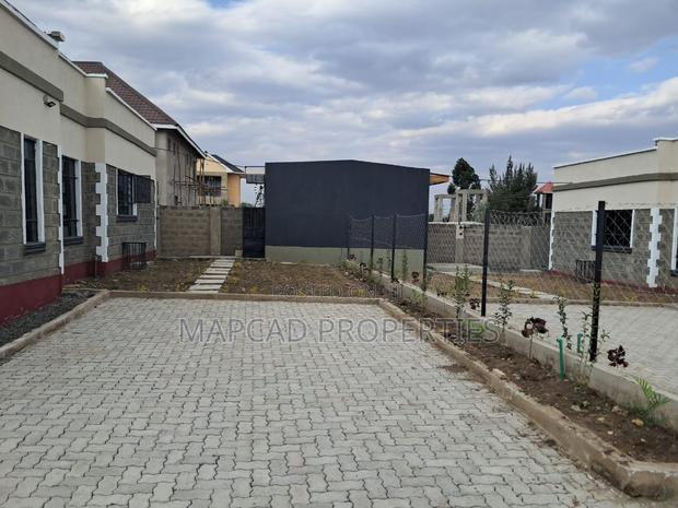 3bdrm Bungalow in Acacias, Kitengela for sale