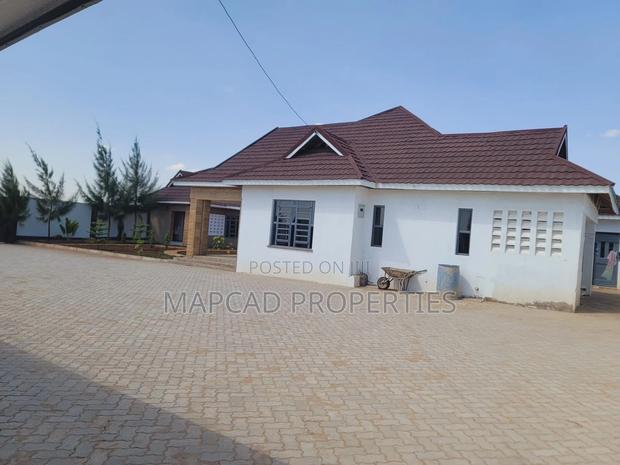 3bdrm Bungalow in Kisaju, Kitengela for sale