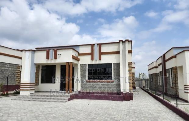 3bdrm Bungalow in Namelock, Kitengela for sale