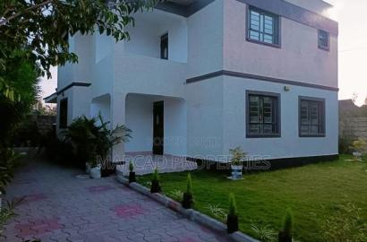 4bdrm Maisonette in Kimalat, Kitengela for sale