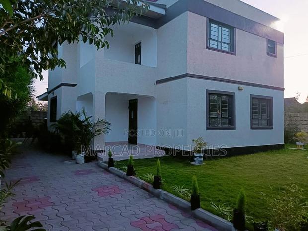 4bdrm Maisonette in Kimalat, Kitengela for sale