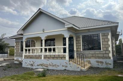 4bdrm Bungalow in Yukos, Kitengela for sale