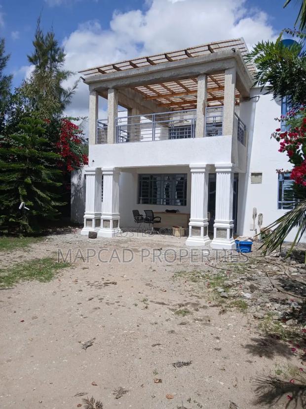 7bdrm House in Airview, Kitengela for sale