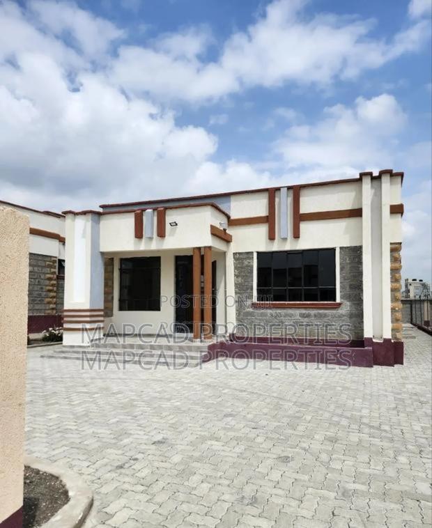 3bdrm Bungalow in Namelock, Kitengela for sale