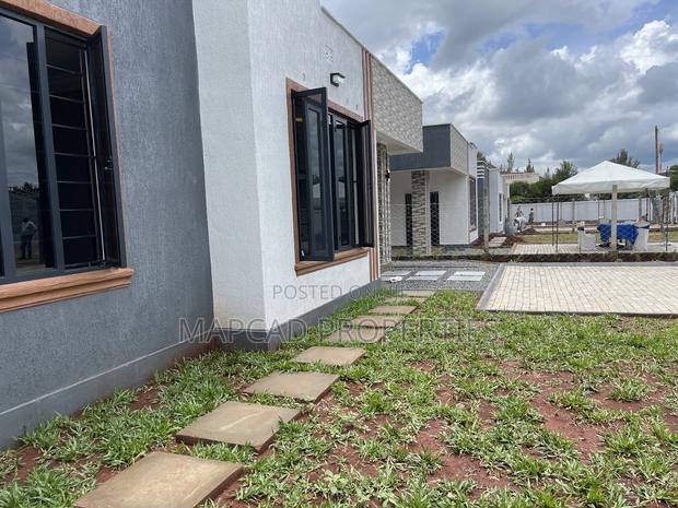 4bdrm Block of Flats in Muigai, Kitengela for sale