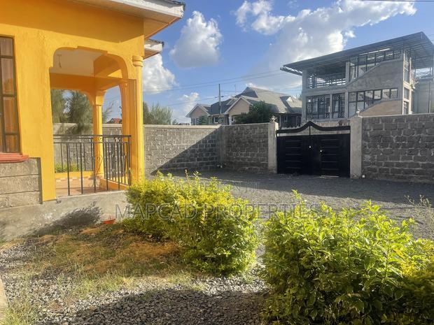 3bdrm Bungalow in Nafaka Estate, Kitengela for sale