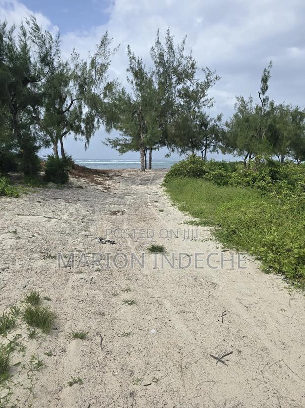 4 Acres Touching the Beach in Kilifi Chumani