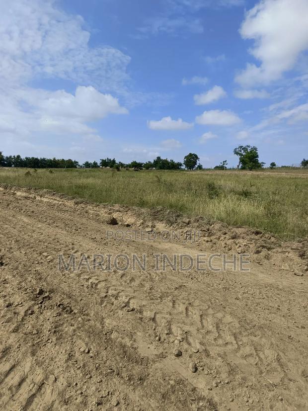 1/8th Acre Mariakani Breeze Point Plots Below