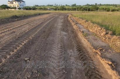 Mariakani Plots Below
