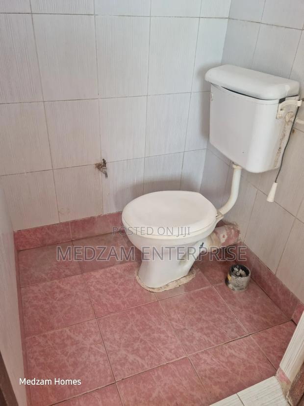 1bdrm Bedsitter in Beach Road, Nyali for rent