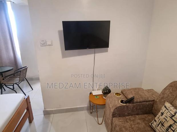Studio Airbnb for Sale, Running Business