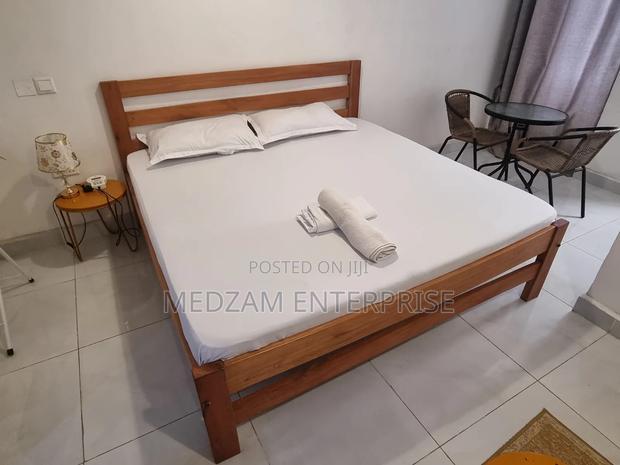 Studio Airbnb for Sale, Running Business