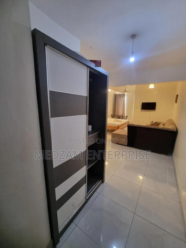 Studio Airbnb for Sale, Running Business