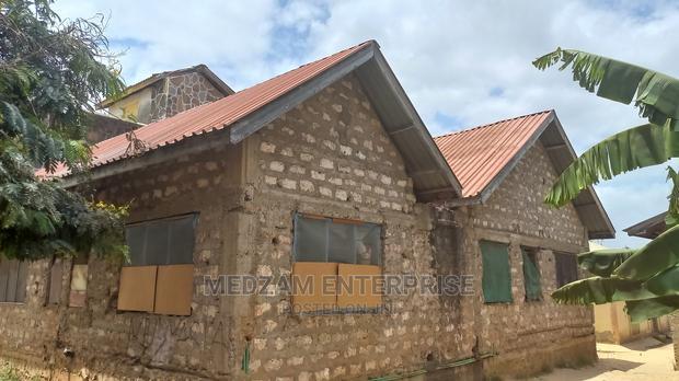 9bdrm Maisonette in Ziwa la Ngombe for sale