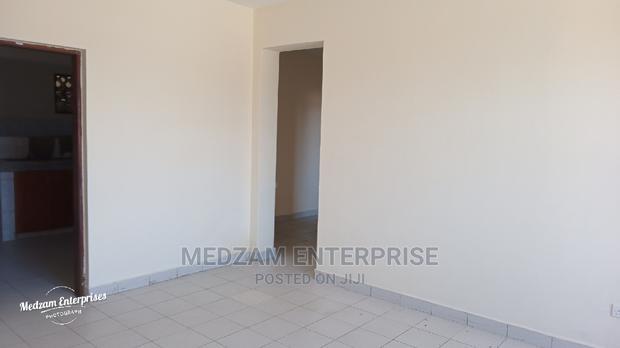 3bdrm Apartment in Kisimani, Ziwa La Ngombe for Rent