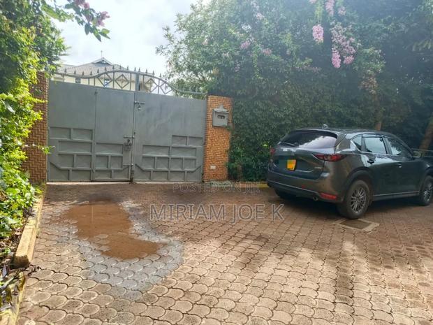 5bdrm Maisonette in Kenyatta Road, Juja for rent