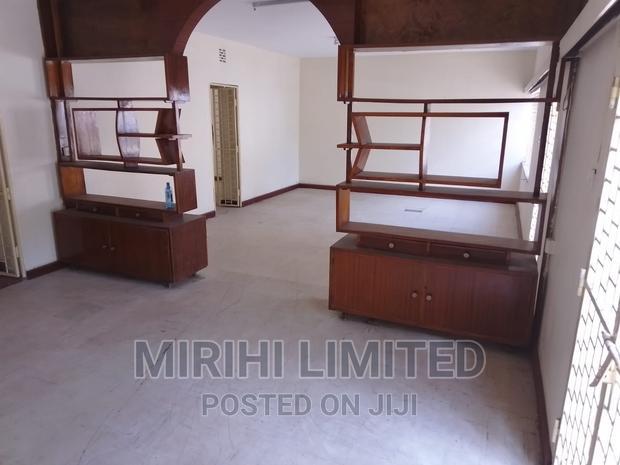 6bdrm House in 3Rd Parklands for rent