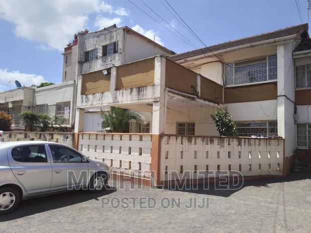 6bdrm House in 3Rd Parklands for rent