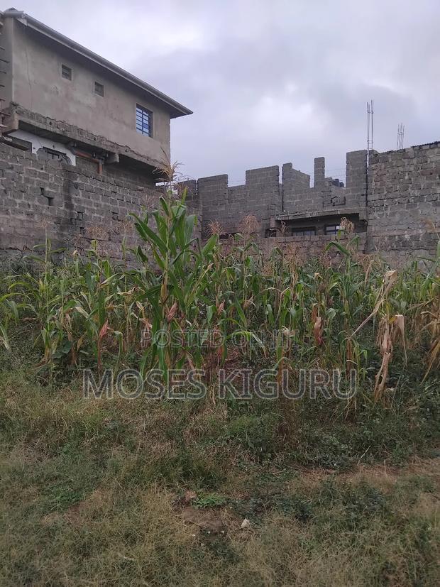 Kenyatta Rd, Murram Estate 50x25 Plots.