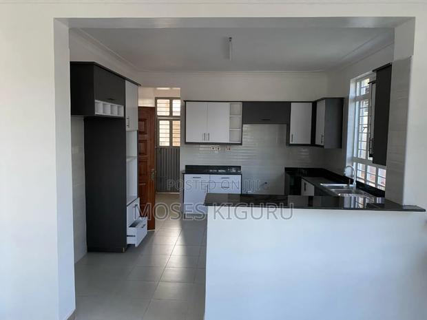 5bdrm Maisonette in Githingiri Golf View, Thika for sale
