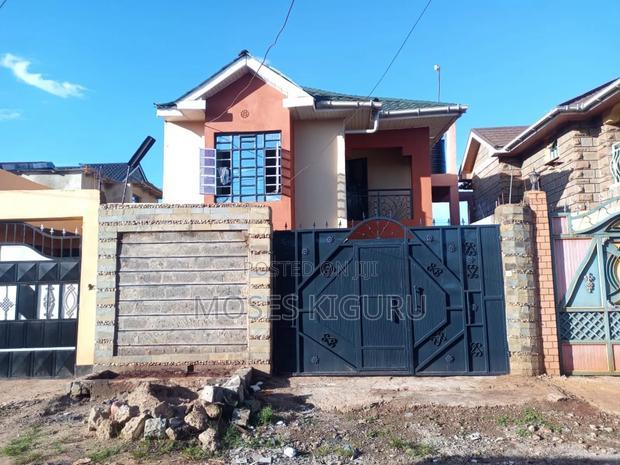 4bdrm Maisonette in Murram Estate, Kenyatta Road / Theta for sale