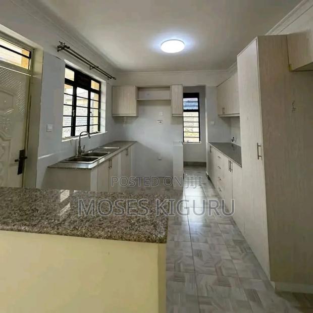 3bdrm Bungalow in Kenyatta Road / Theta for sale