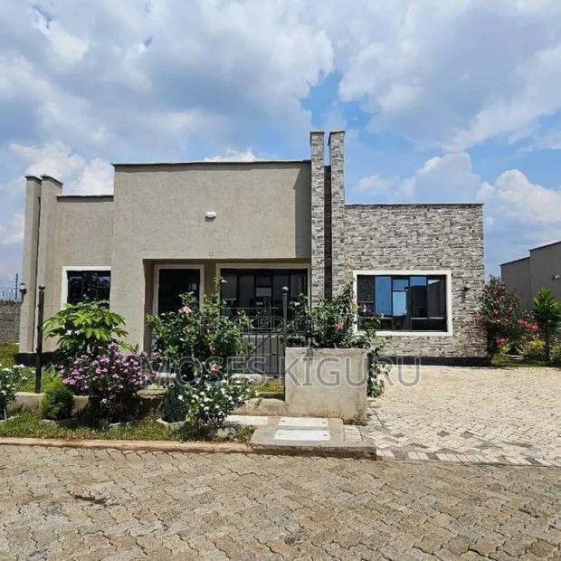 Furnished 3bdrm Bungalow in Kalimoni for sale