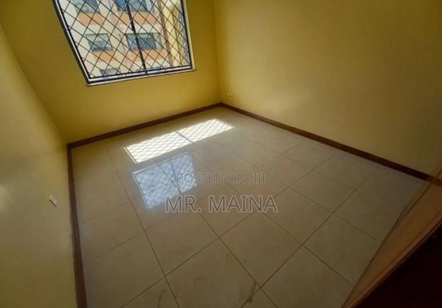 3bdrm Apartment in White Oak Apartments, State House Area for sale