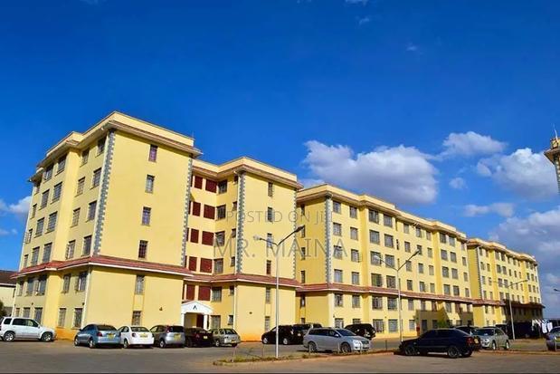3bdrm Apartment in Greatwall Apartments, Gateway Mall Area for sale