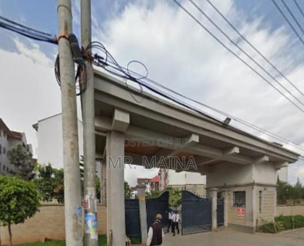 3bdrm Apartment in Lifestyle Terraces, Gateway Mall Area for sale