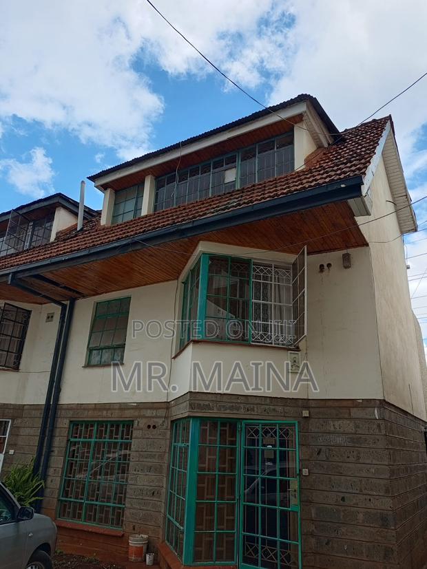 3bdrm Maisonette in Parklands for sale