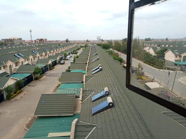 3 Bedroom Apartment in Greenspan Donholm