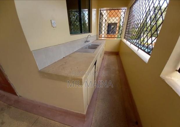 3bdrm Apartment in White Oak Apartments, State House Area for sale