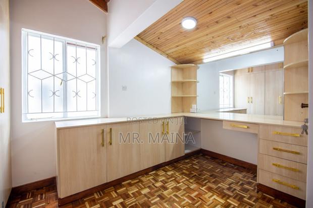4bdrm House in Gatanga Hill Court, Valley Arcade for sale