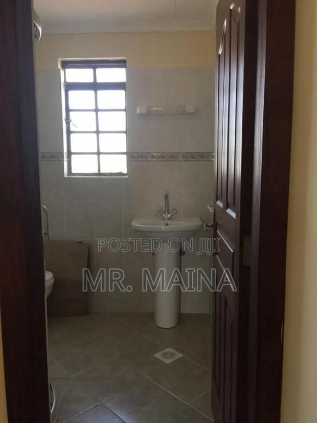 3bdrm Mansion in Graceland Estate, Lukenya for sale